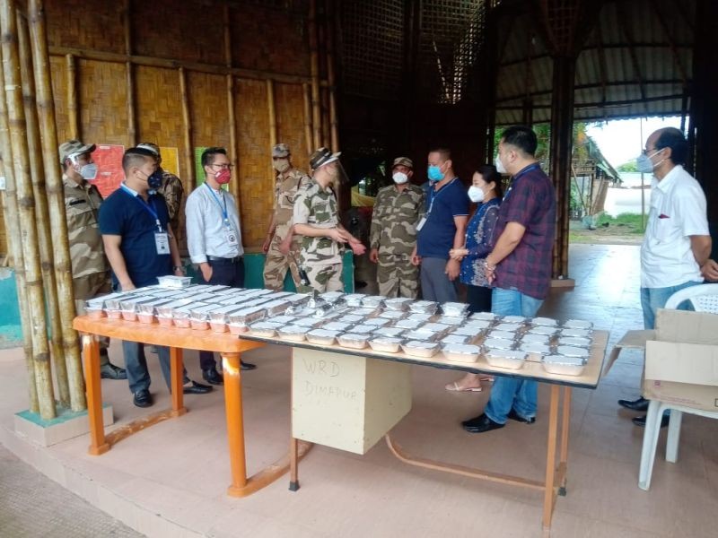 CISF Dimapur Airport provided lunch packets to the frontline workers at Agri Expo Dimapur as a gesture of gratitude and also to encourage their tireless service during the COVID-19 Pandemic on June 29.